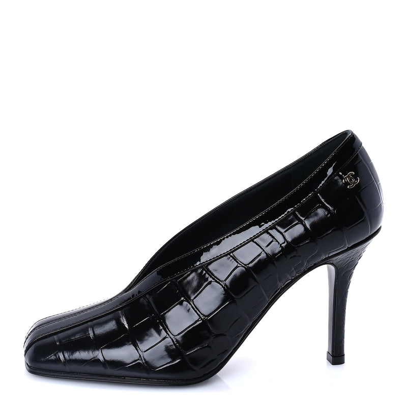  Chanel Crocodile Embossed Patent Calfskin Pumps 37 Black