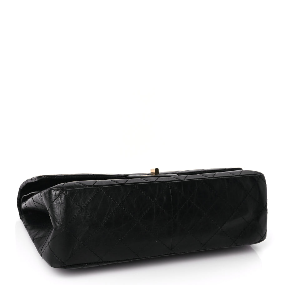 Chanel Aged Calfskin Quilted 2.55 Reissue 227 Flap Black Image 3