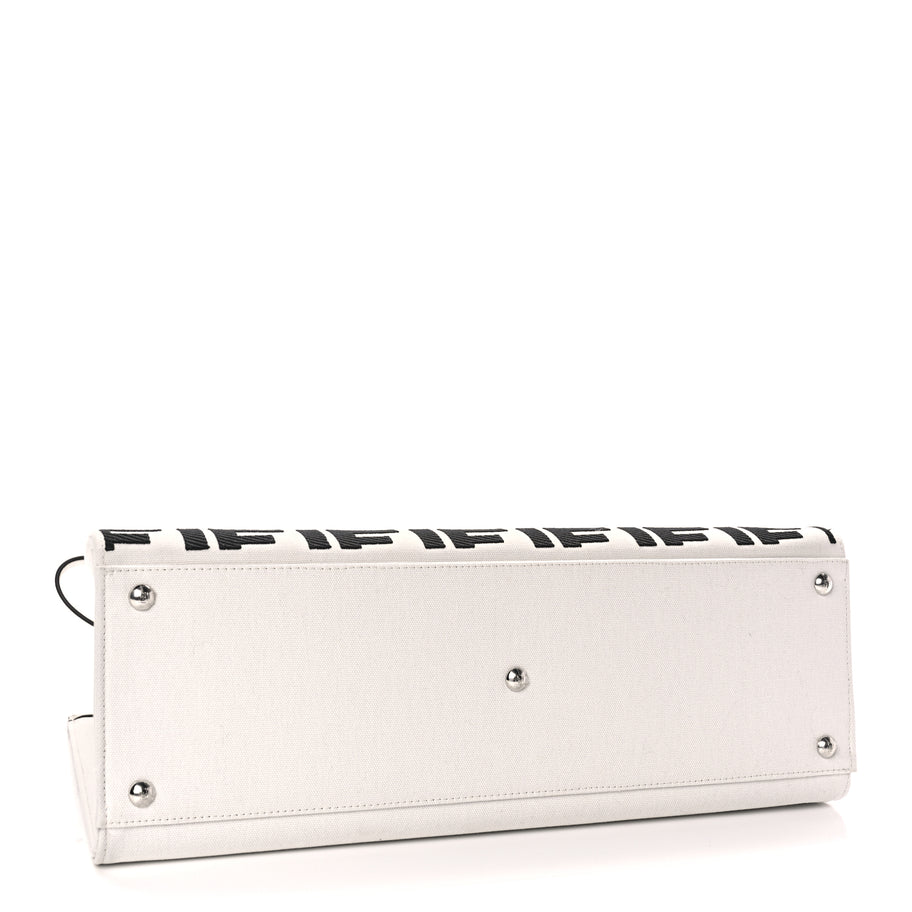 FENDI ホワイト ロゴ バッグ FENDI ホワイト ロゴ バッグ ?media_id=18013556810494132