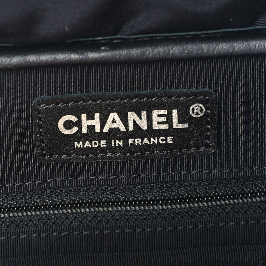 Chanel Lambskin Chevron Quilted Camera Case Black Image 5