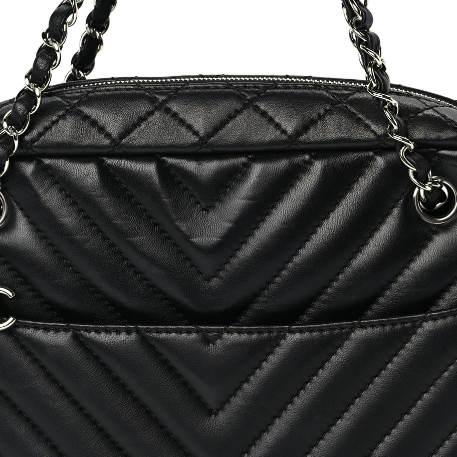 Chanel Lambskin Chevron Quilted Camera Case Black Image 7