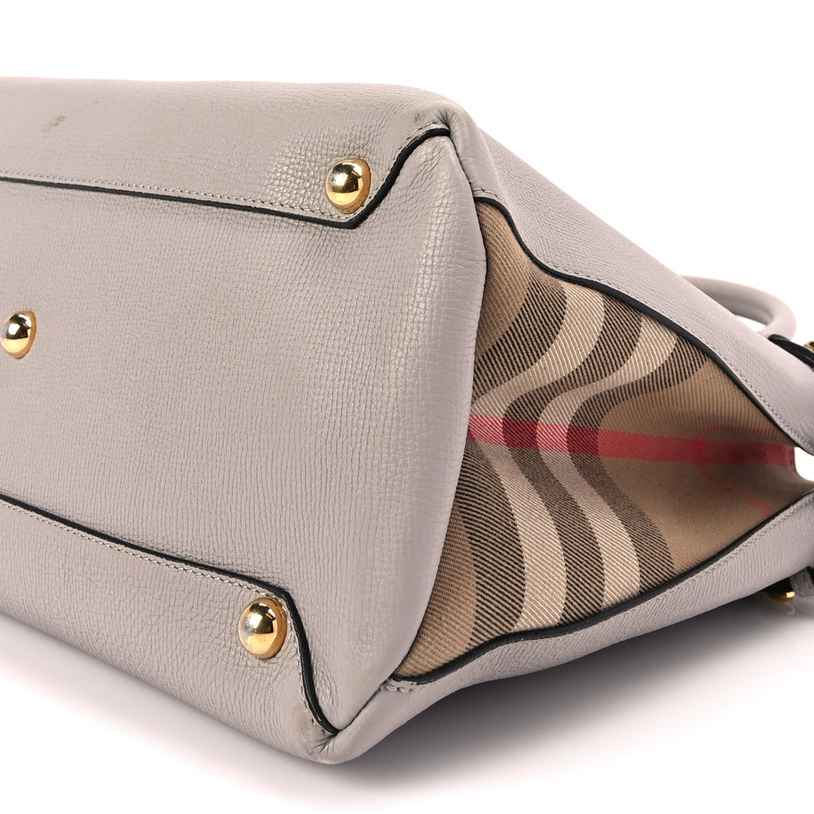 Burberry Derby Calfskin House Check Medium Banner Tote  Pale Grey Image 8