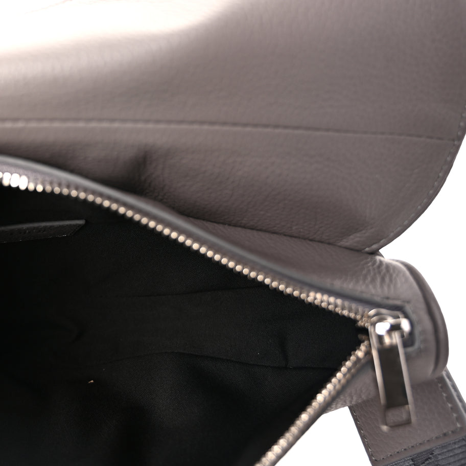 Christian Dior Grained Calfskin Mens Saddle Bag  Grey Image 4