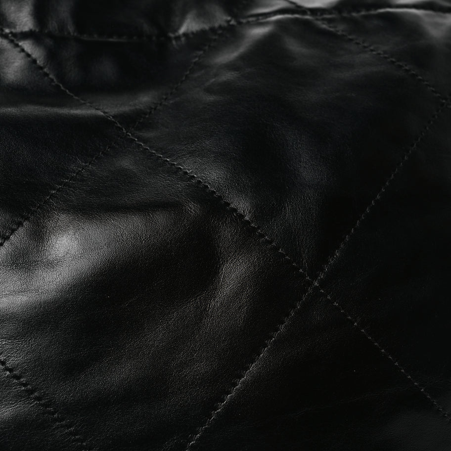 Chanel Chanel 22 handbag Shiny Calfskin & silver Tone Metal  Black Image 8