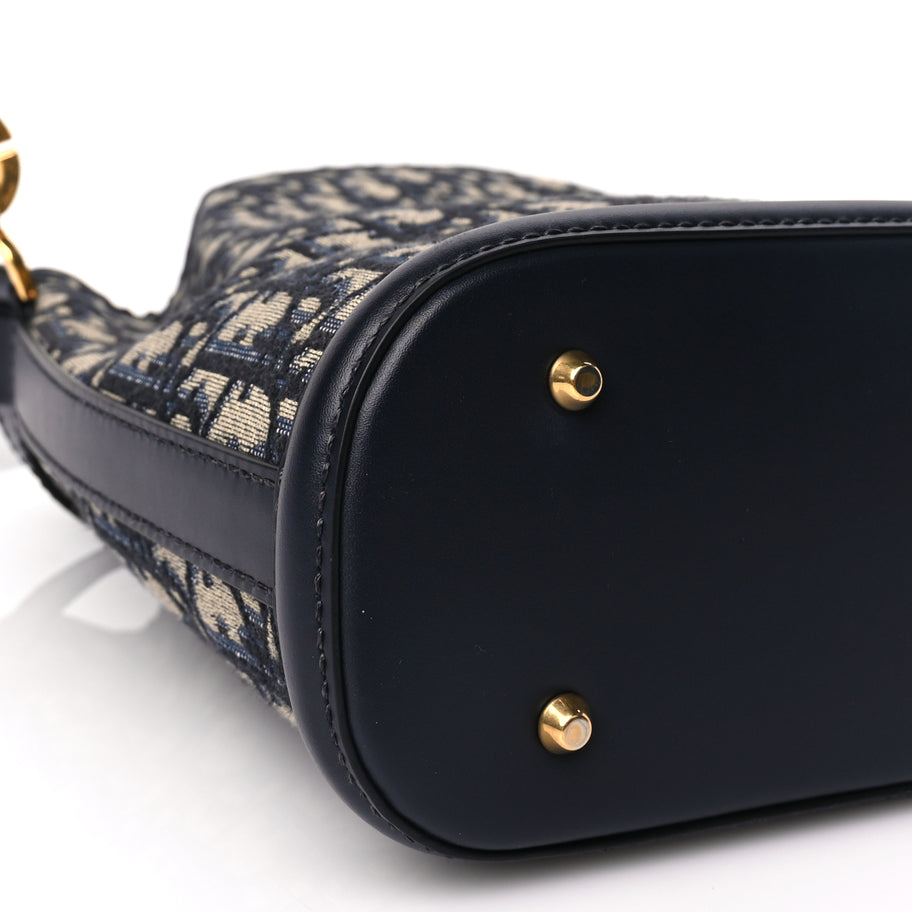 Christian Dior Oblique Calfskin Medium C'est Dior Bucket Bag Blue Image 7