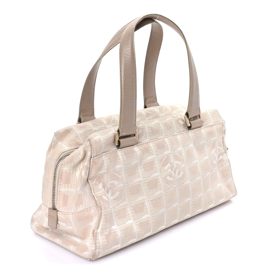 Chanel Nylon Travel Shoulder Bag  Pink Image 2