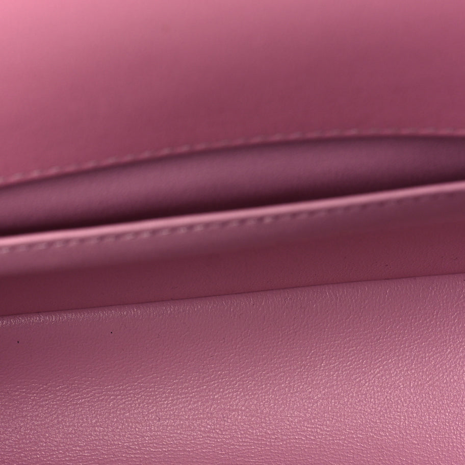 Chanel Lambskin Chevron Quilted Medium Boy Flap  Pink Image 4