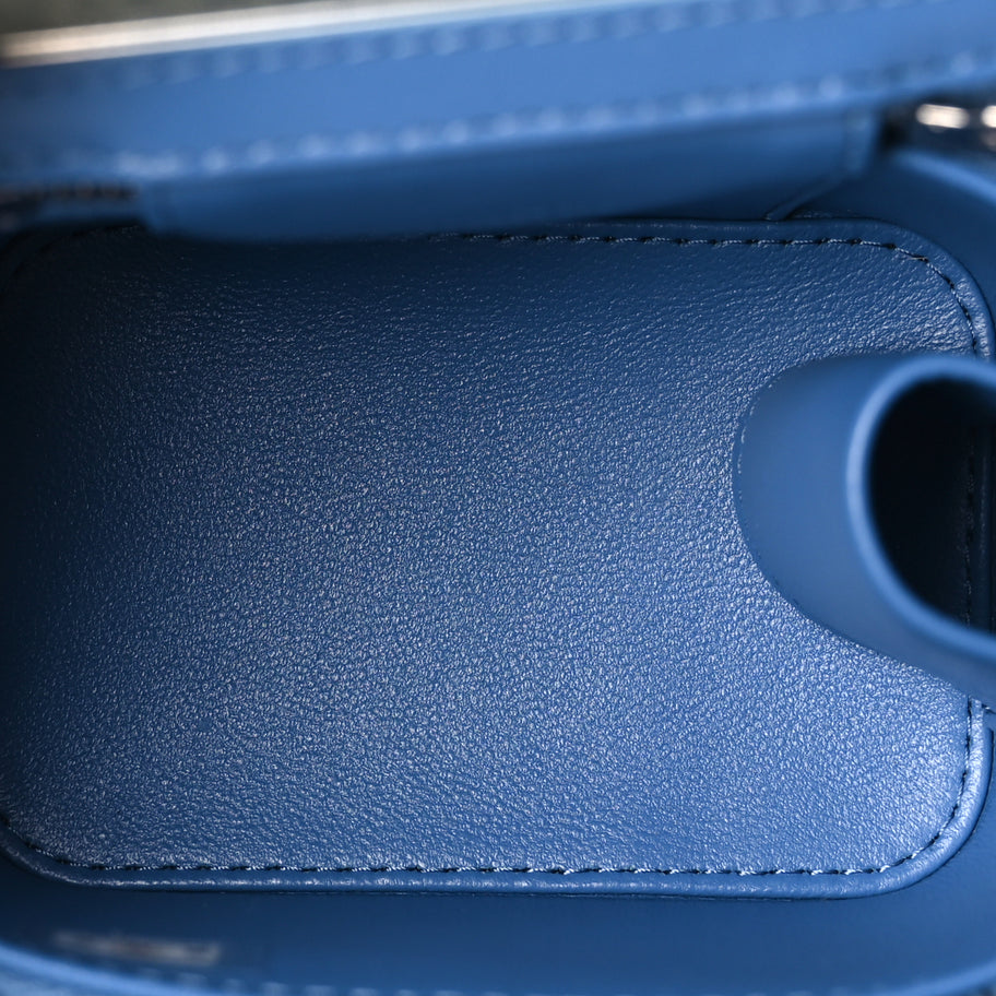 Chanel Denim Quilted Camellia Sweetheart Mini Vanity Case With Chain Blue Image 4