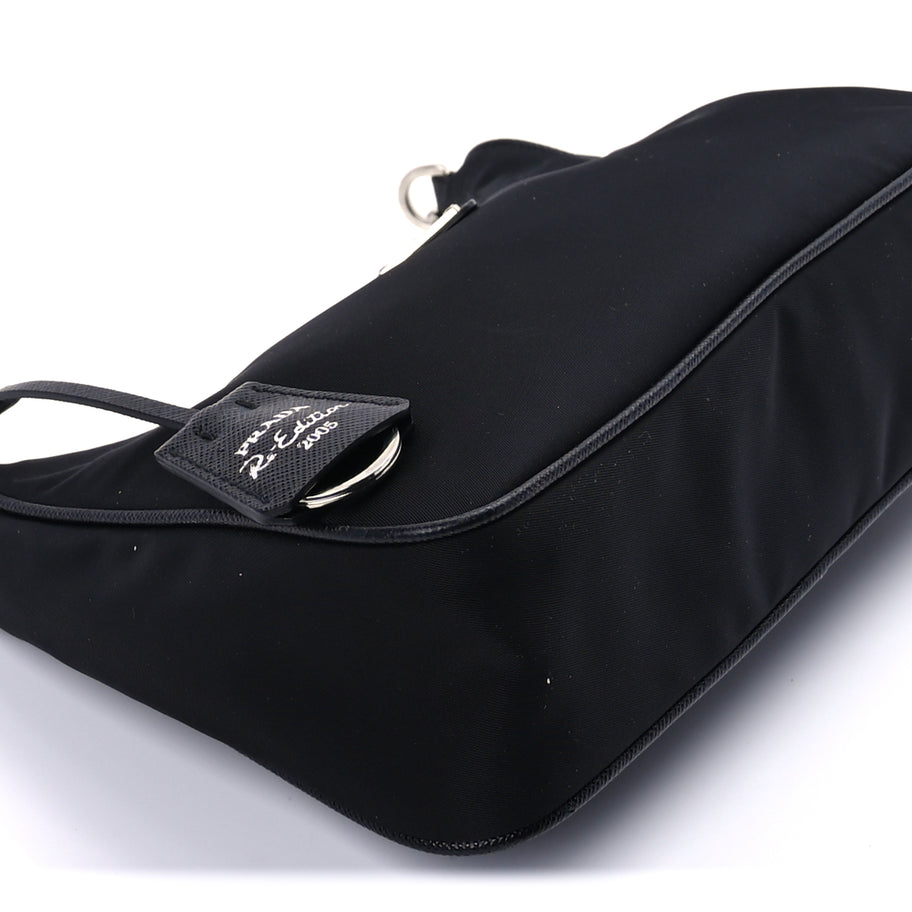 Prada Nylon Re-Edition 2005 Shoulder Bag Black Image 9