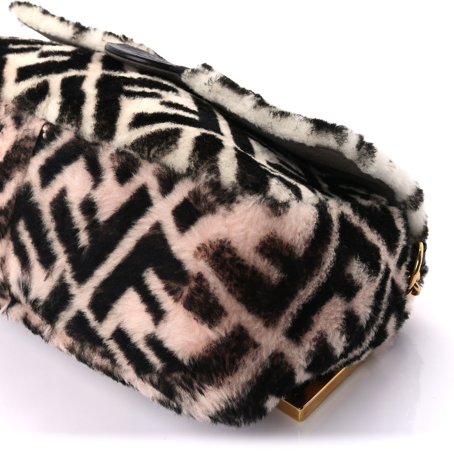 Fendi Shearling Vitello Dolce Macro FF 1974 Baguette  White Ice Tortora Image 8
