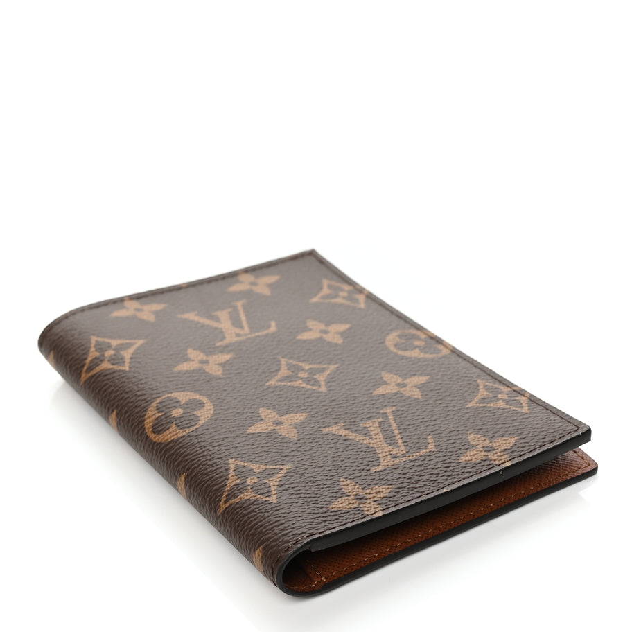 Louis Vuitton Monogram Passport Cover Monogram Image 4