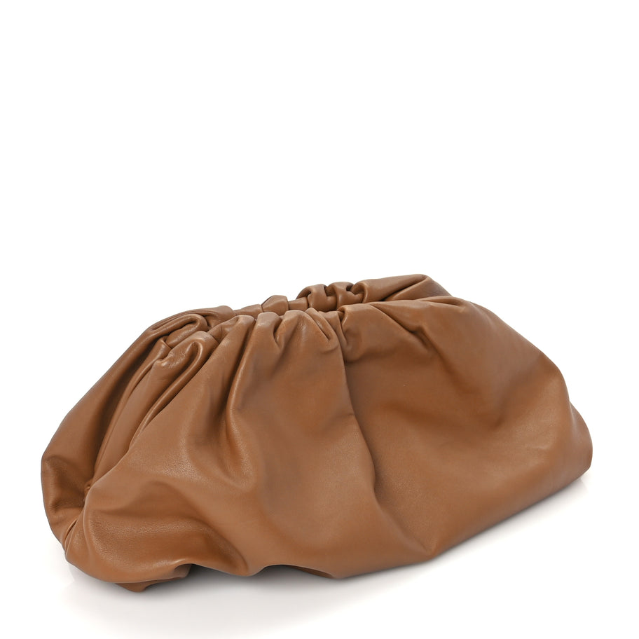 Bottega Veneta Smooth Butter Calf The Pouch Oversized Clutch Cammello Image 3