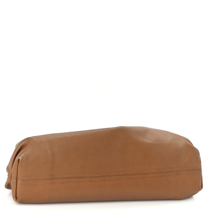 Bottega Veneta Smooth Butter Calf The Pouch Oversized Clutch Cammello Image 4