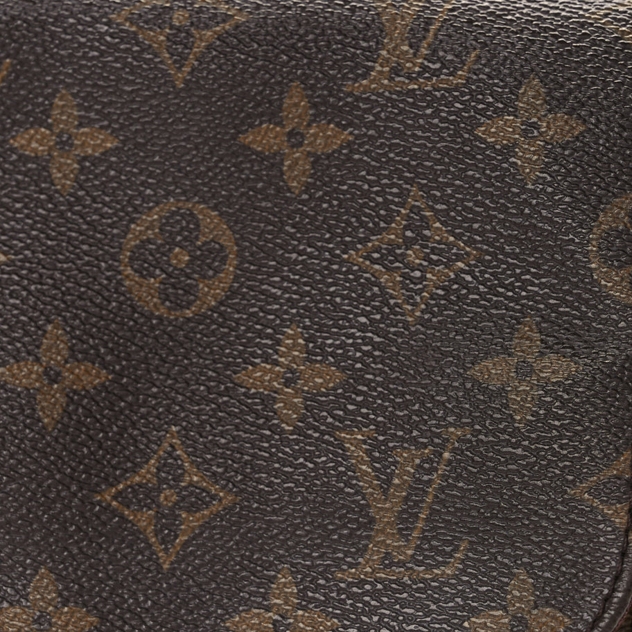 Louis Vuitton Monogram Favorite MM Image 7