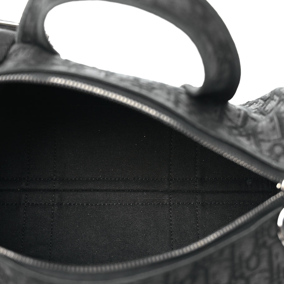 Christian Dior Oblique Jacquard Zipped Messenger Bag Black Image 4