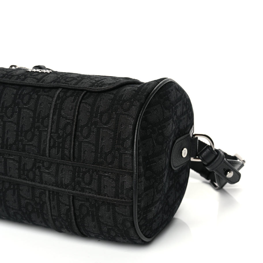 Christian Dior Oblique Jacquard Zipped Messenger Bag Black Image 8