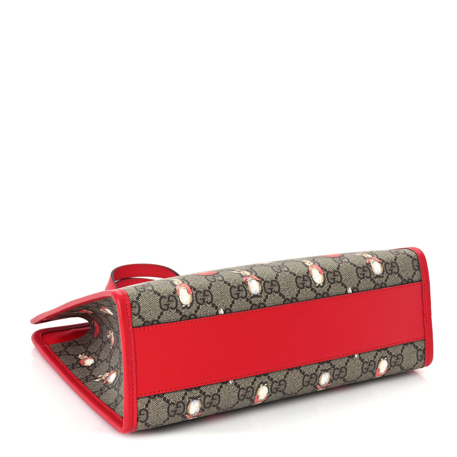 Gucci X Peter Rabbit GG Supreme Monogram Rabbit Apple Childrens