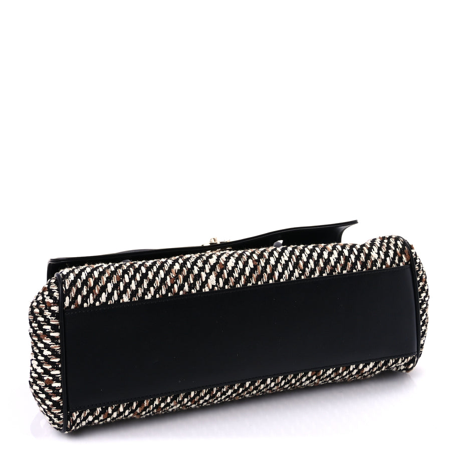 Chanel Calfskin Tweed Urban Essentials Small Shopping Bag Black Image 3