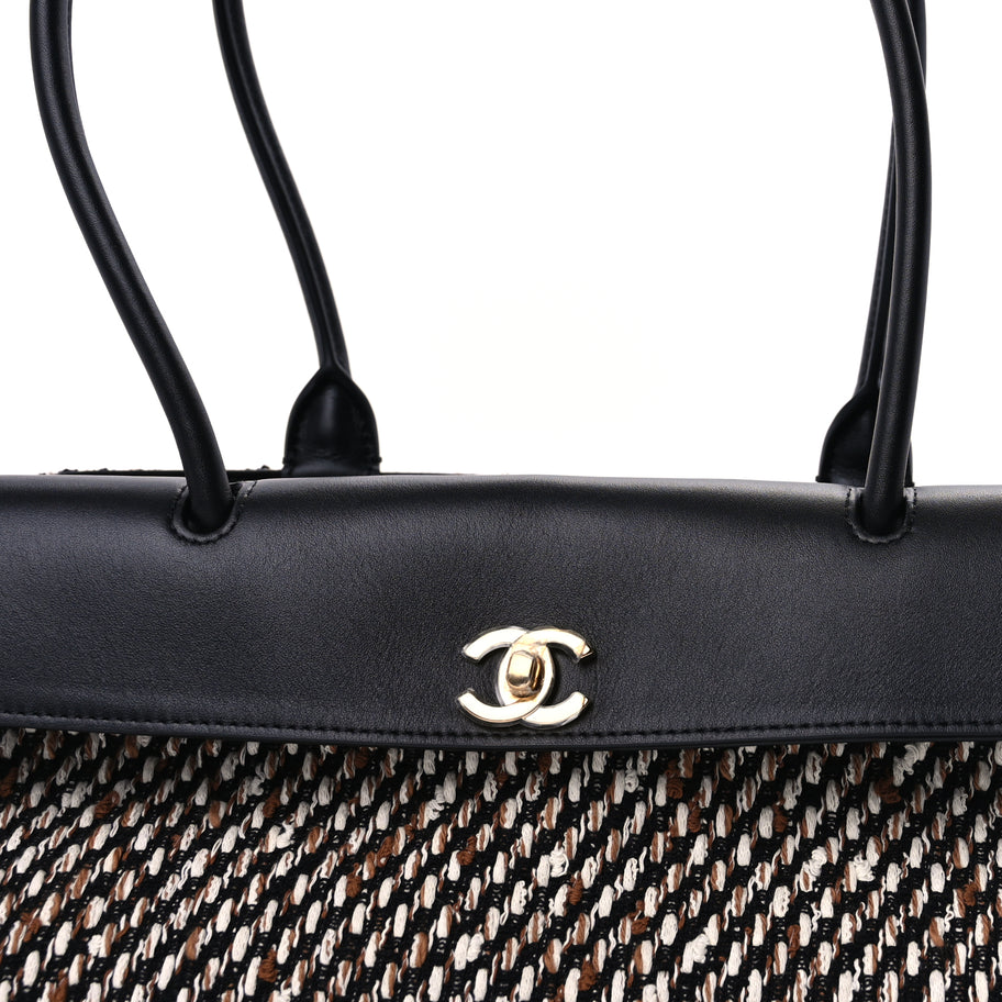 Chanel Calfskin Tweed Urban Essentials Small Shopping Bag Black Image 6