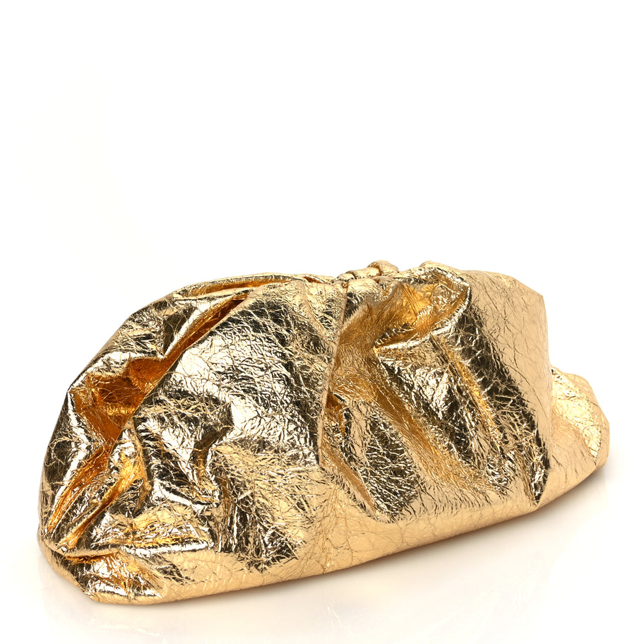 Bottega Veneta Metallic Crinkled Lambskin The Pouch Oversized Clutch Oro Image 3
