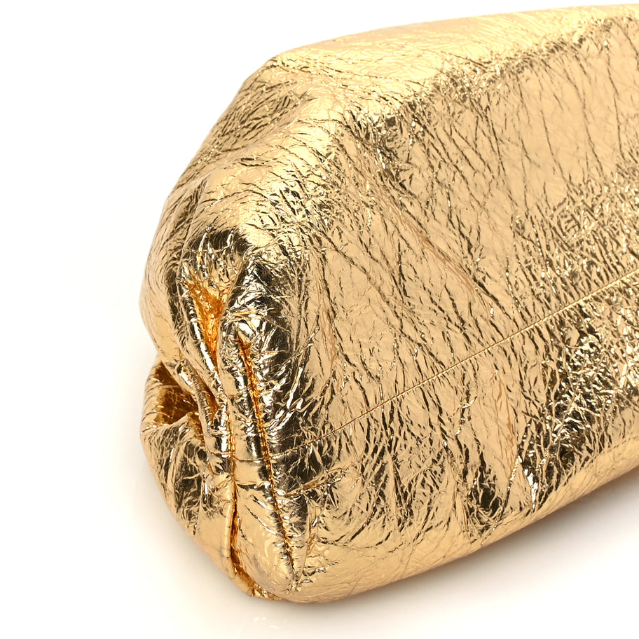 Bottega Veneta Metallic Crinkled Lambskin The Pouch Oversized Clutch Oro Image 8