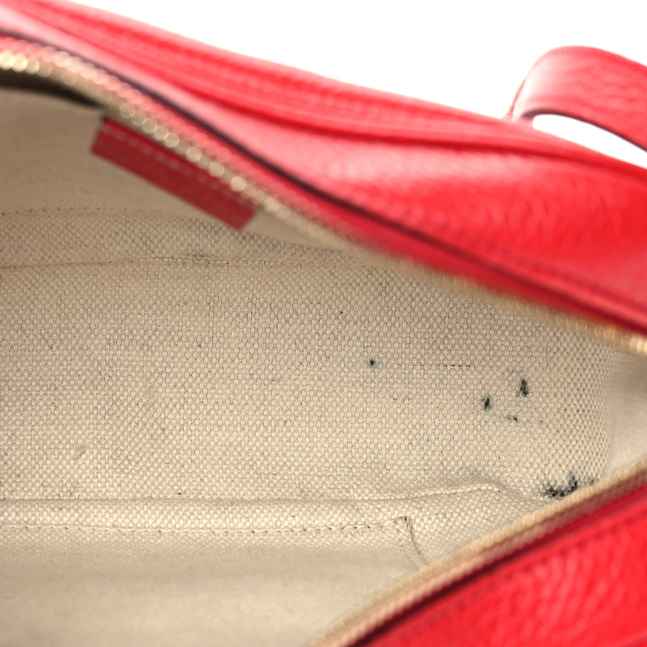 Gucci Pebbled Calfskin Small Soho Disco Bag Vibrant Red Vibrant Red Image 4