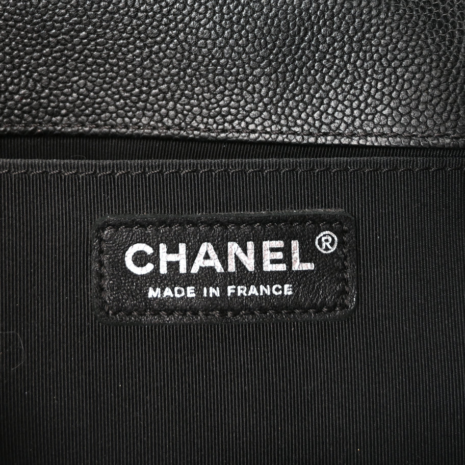Chanel Caviar Quilted Medium Boy Flap  Black Image 5