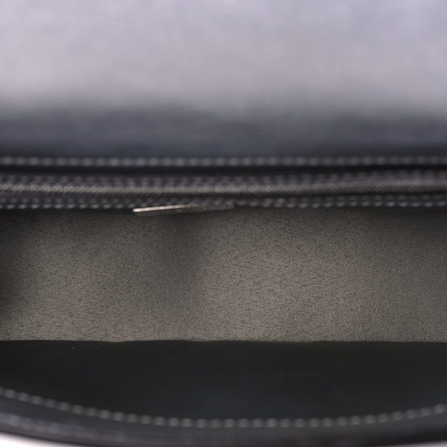 Fendi Crystal Vitello Laminato FF Medium Baguette Crystal Argento Image 4