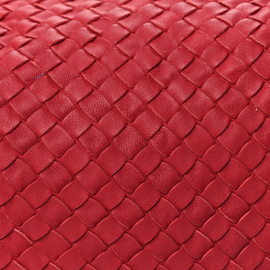 Bottega Veneta Nappa Intrecciato Medium Veneta Hobo Fraise Image 6