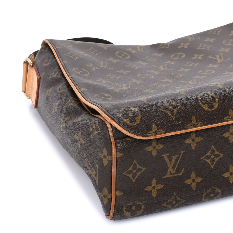 Louis Vuitton Monogram Abbesses Messenger Bag Image 7
