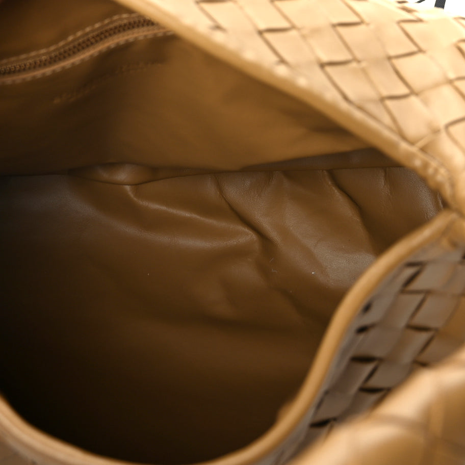 Bottega Veneta Calfskin Intrecciato Small Hop Dark Praline | Luxe