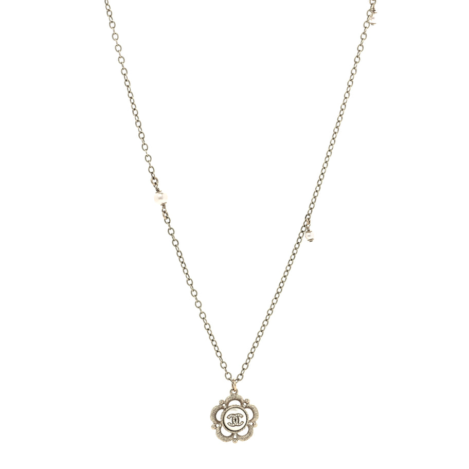 Chanel Crystal Pearl Camellia Necklace Gold Image 3