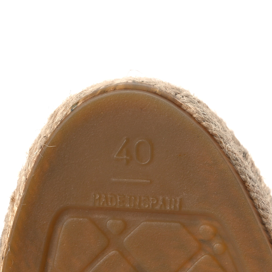 Chanel Distressed Patent CC Espadrilles 40 White Silver Image 7