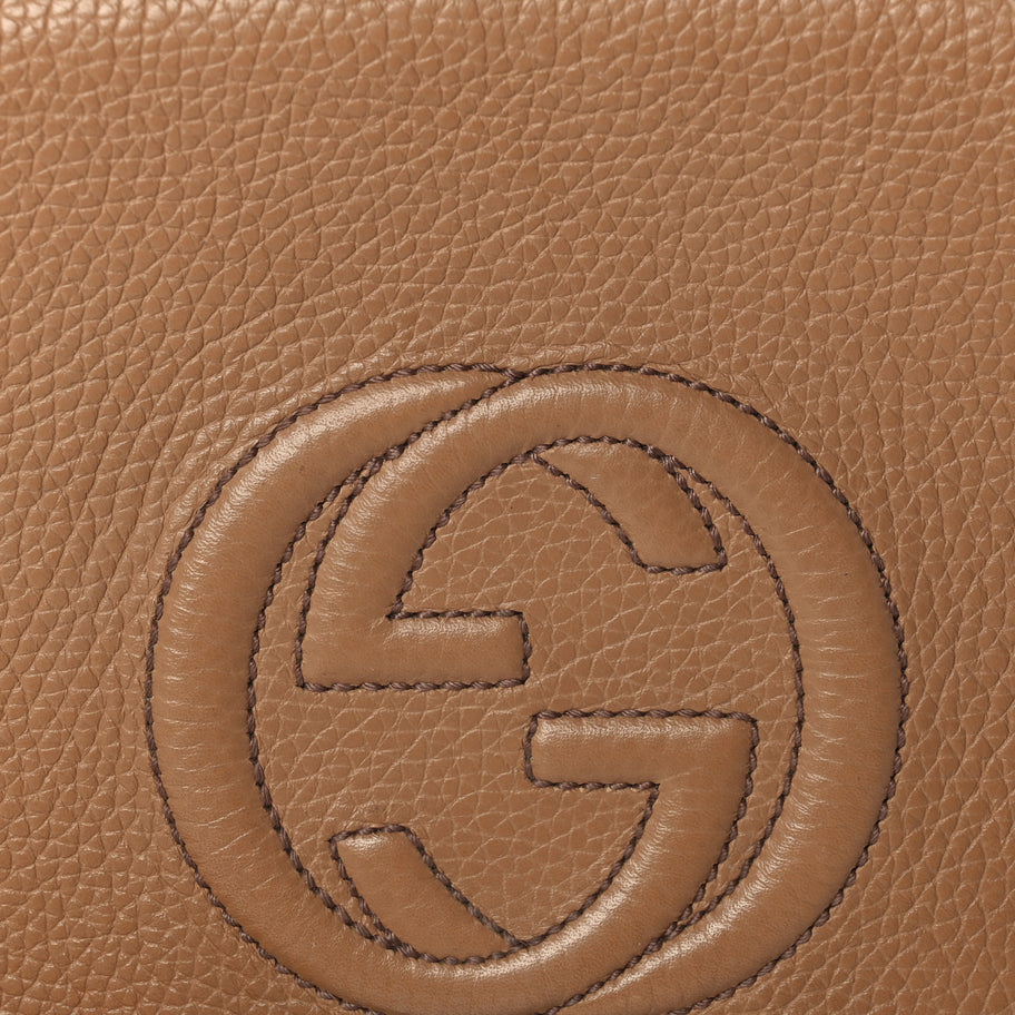 Gucci Pebbled Calfskin Medium Soho Flap Crossbody Camelia Image 7