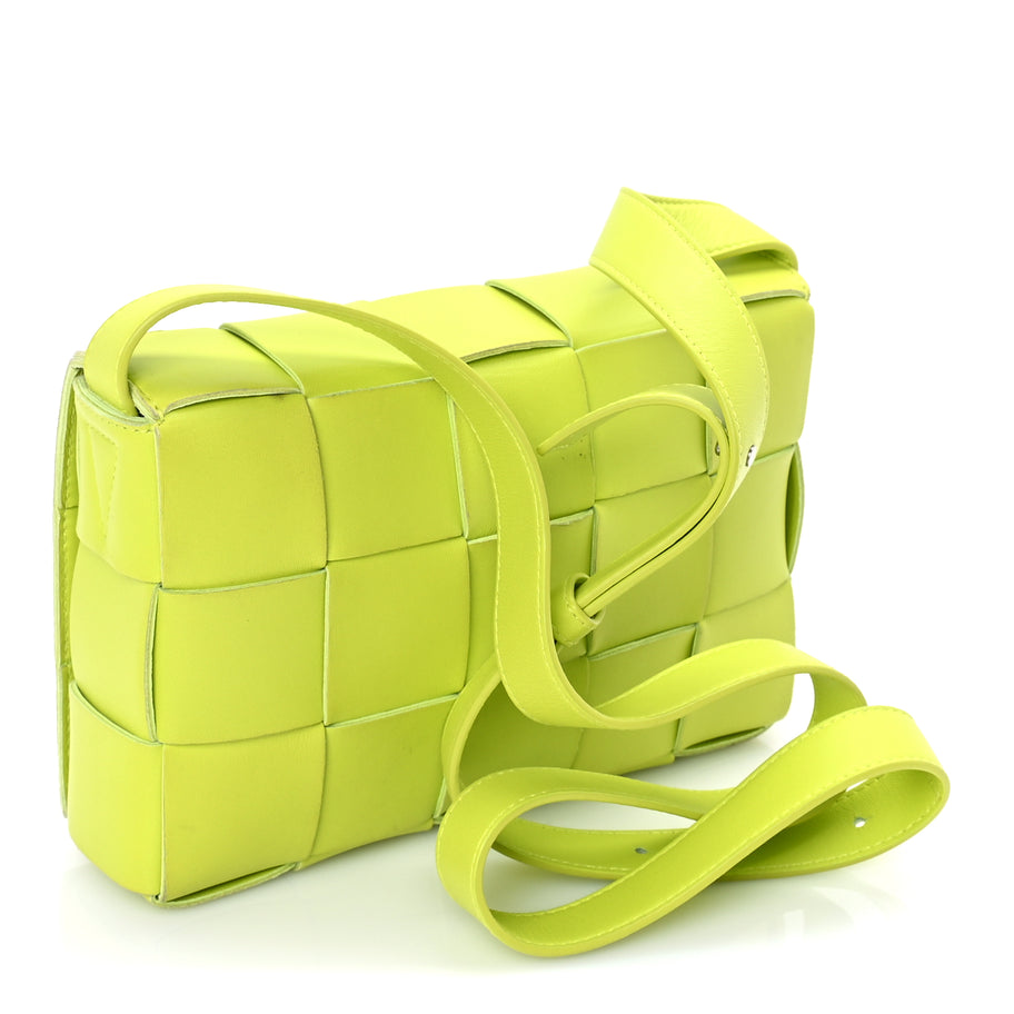 Bottega Veneta Lambskin Maxi Intrecciato Cassette Crossbody Bag Acid Kiwi Image 2