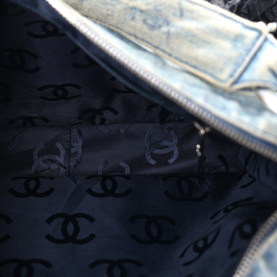 Chanel Denim CC Small Hobo Light Blue Image 4