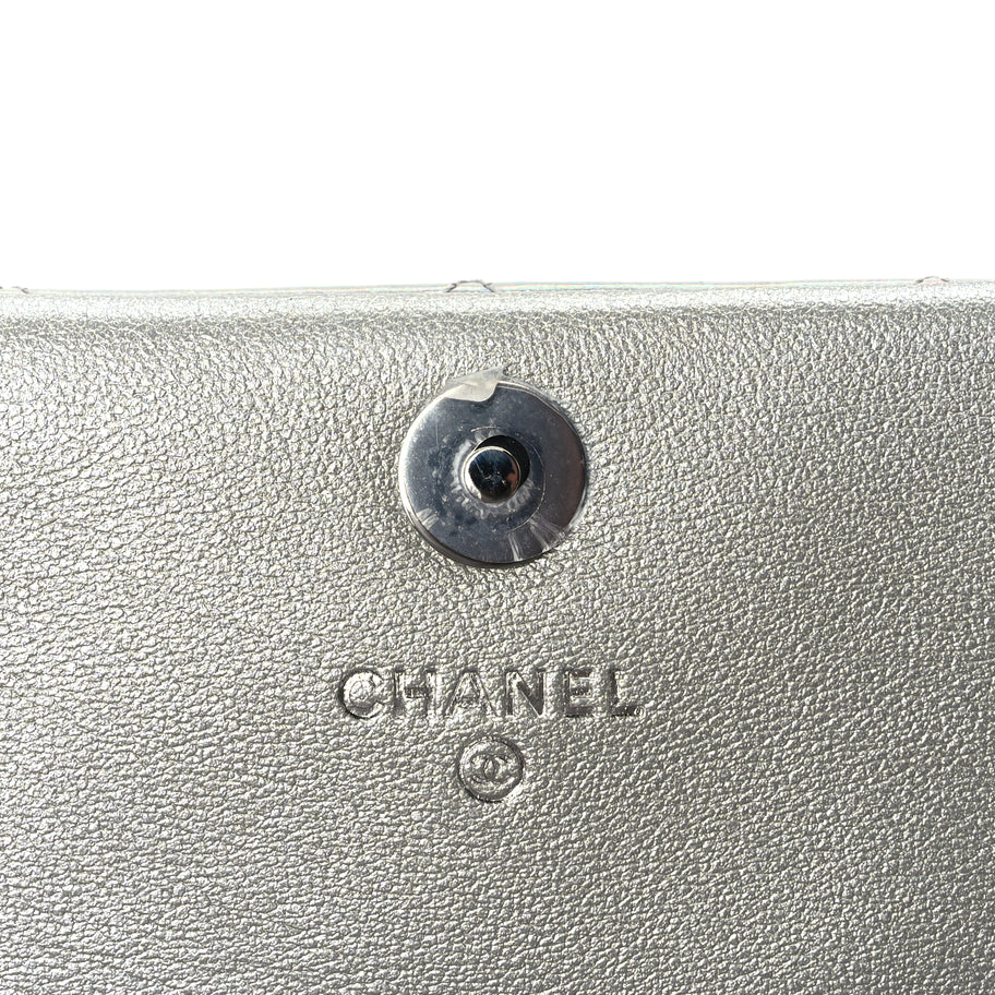 Chanel Iridescent Mirror Goatskin Quilted Clutch With Chain  Silver Image 5