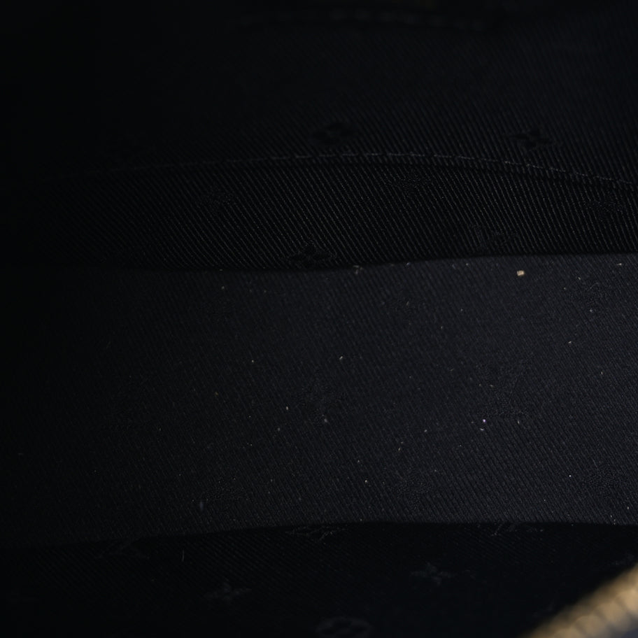 Louis Vuitton Calfskin Bubblegram Over The Moon Black Image 4