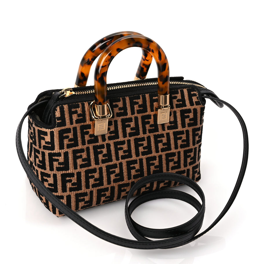 FENDI ☆ かごバッグ Fendi Raffia Vitello Macrame Large Peekaboo X-Tote | myGemma