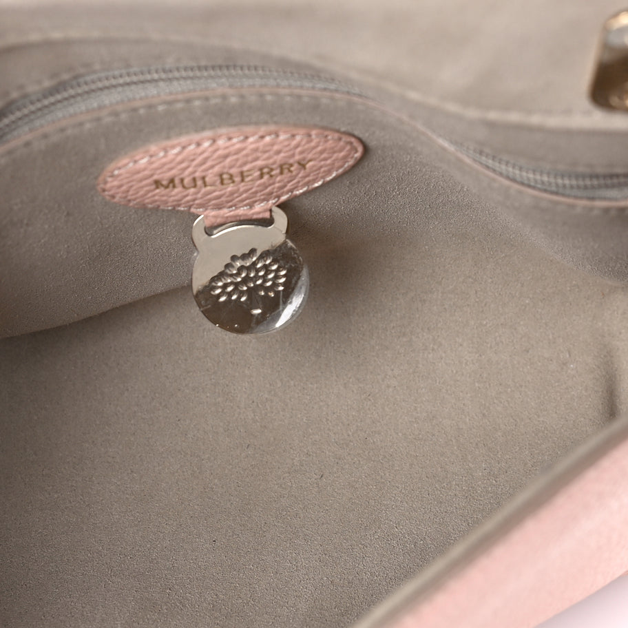Mulberry Small Classic Grain Calfskin Small Lily Flap  Light Salmon Image 4