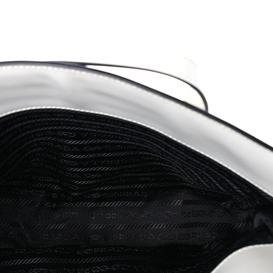 Prada Spazzolato Medium Re-Edition 1995 Double Handle Handbag White Image 4