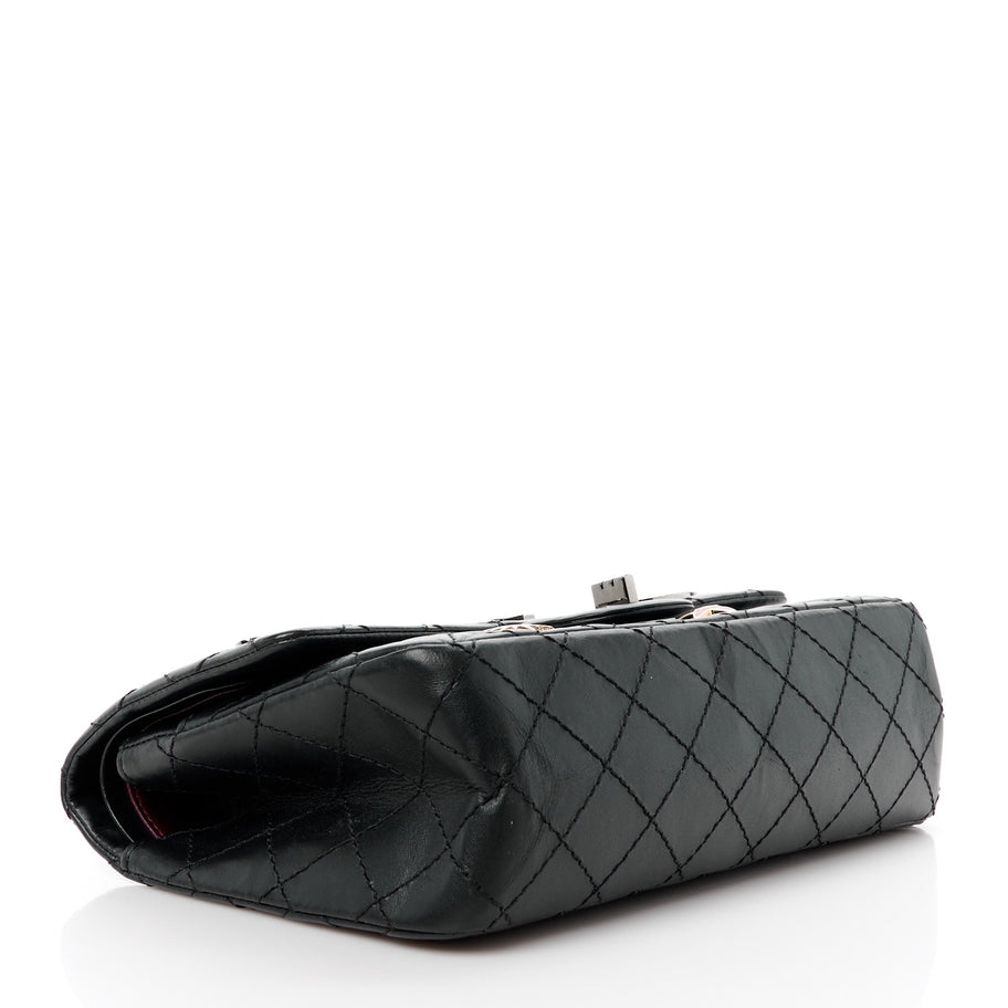 Chanel Aged Calfskin Space Charms 2.55 Reissue 225 Flap Black Image 4