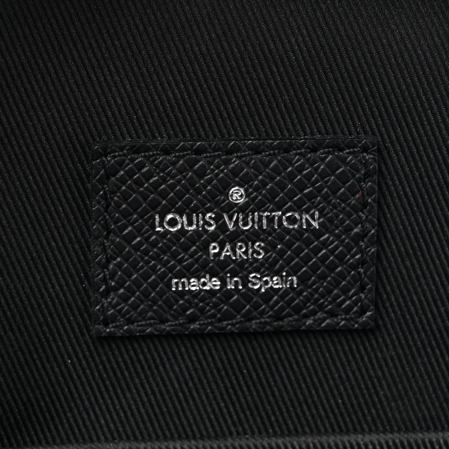 Louis Vuitton Taigarama Outdoor Slingbag Black Image 6