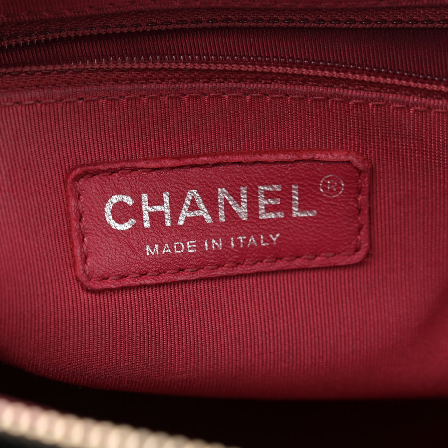 Chanel Aged Calfskin Quilted Medium Gabrielle Hobo Black Image 6