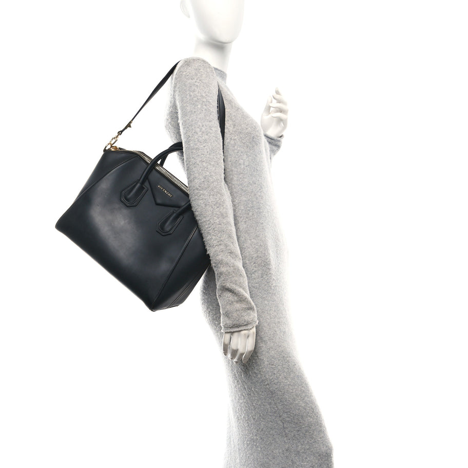 Givenchy Rubber Effect Calfskin Antigona Black Image 2