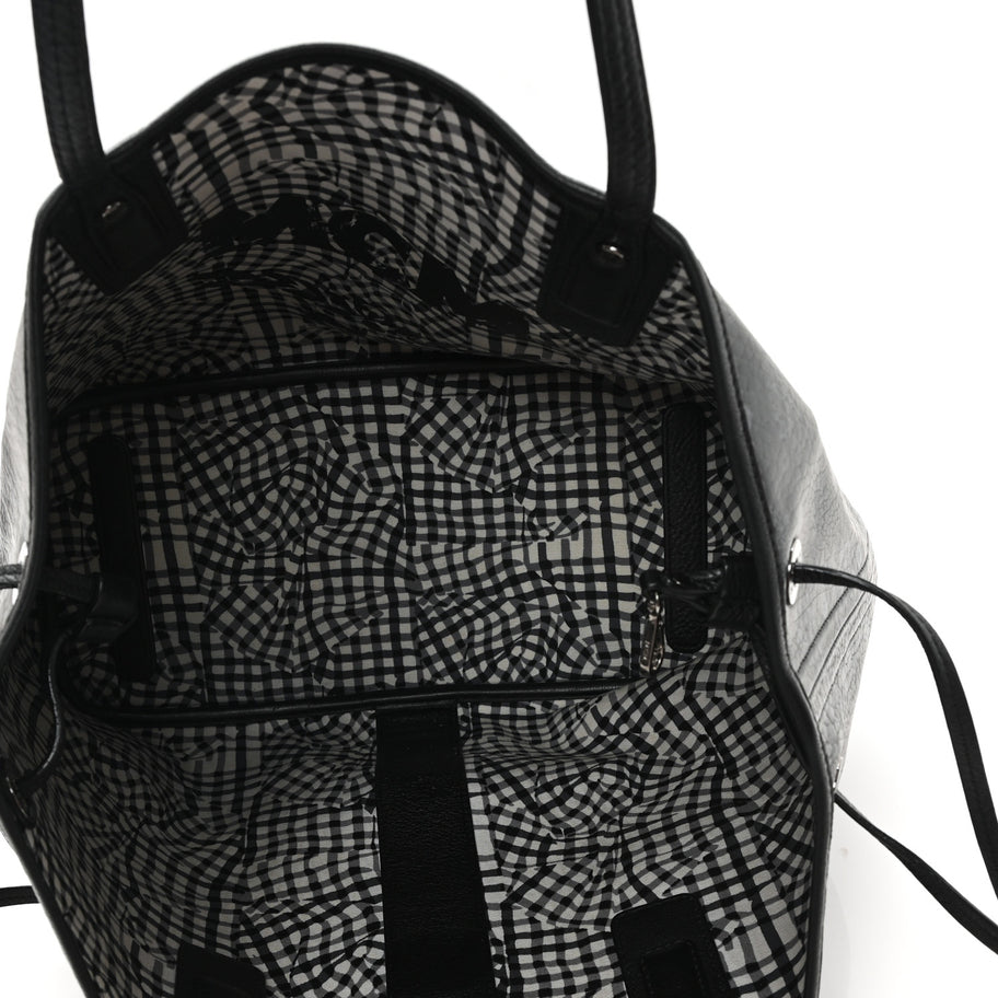 MCM Grained Calfskin Visetos Medium Liz Reversible Shopper Tote Black Image 6