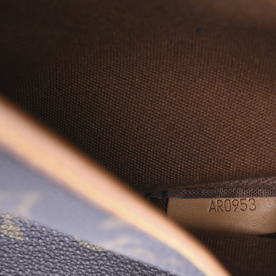 Louis Vuitton Monogram Saumur 30 Image 7