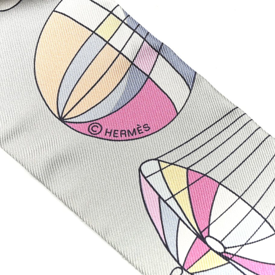 Hermes Silk Les Folies Du Ciel Twilly Mauve Jaune Vert Image 3
