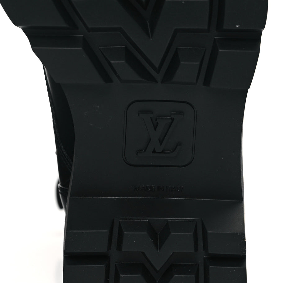 Louis Vuitton Calfskin Monogram Territory Flat Ranger Boots Black Image 7
