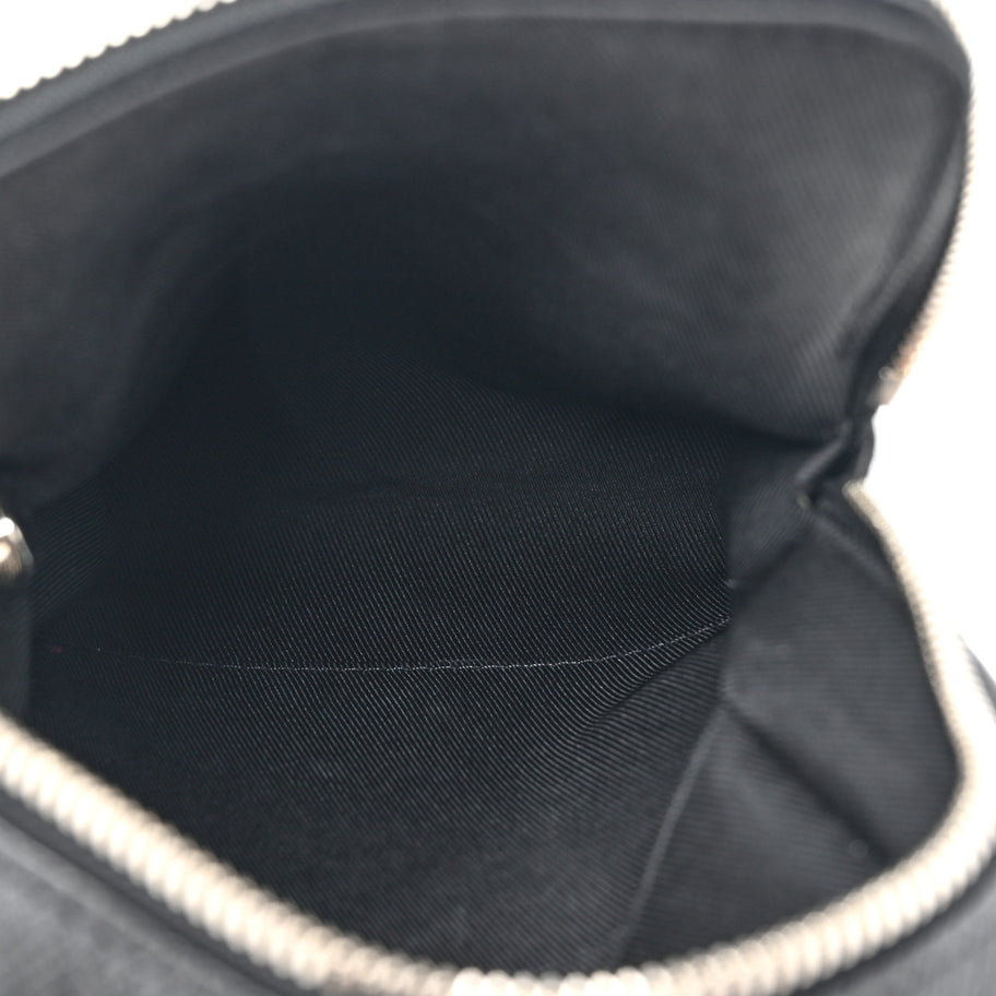 Louis Vuitton Taigarama Outdoor Slingbag Black Image 5